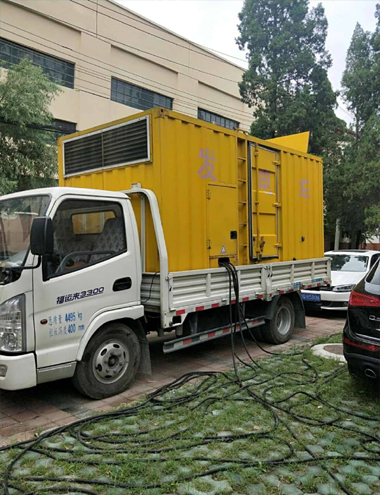 苏州发电车出租-柴油发电机组排烟系统设计要求及其考虑因素