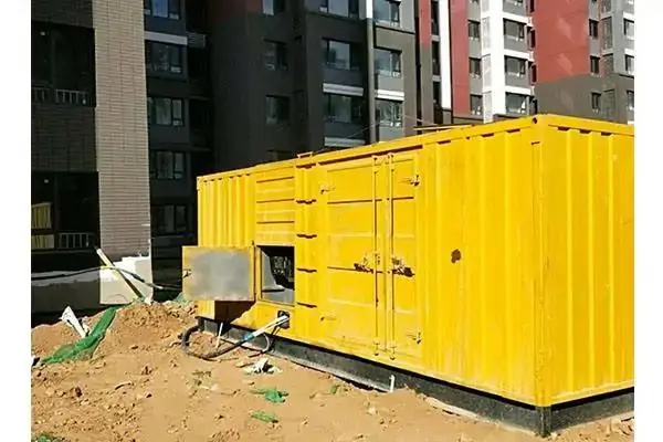苏州发电机租赁中燃油压力过低会对发动机的哪些部件造成损坏？